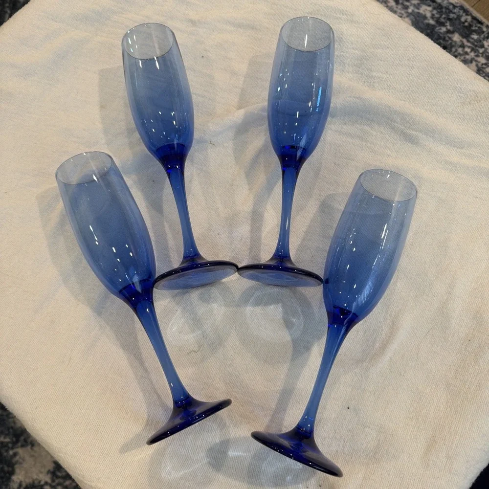 Lot of 4 VTG 9